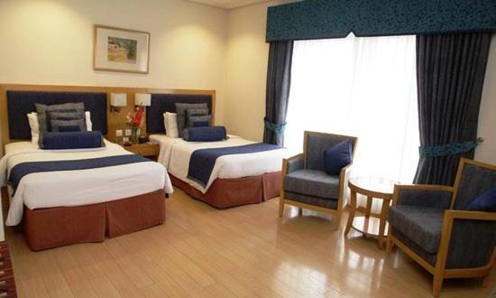Park Lane Hotel Lahore Buitenkant foto