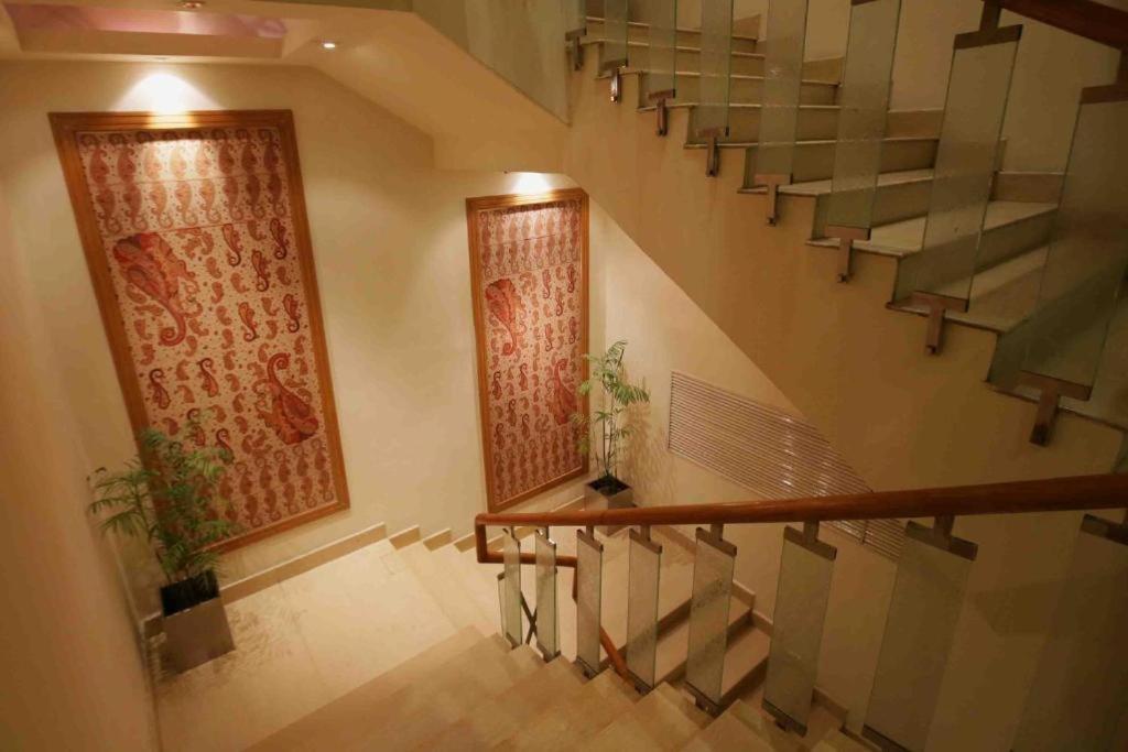 Park Lane Hotel Lahore Buitenkant foto
