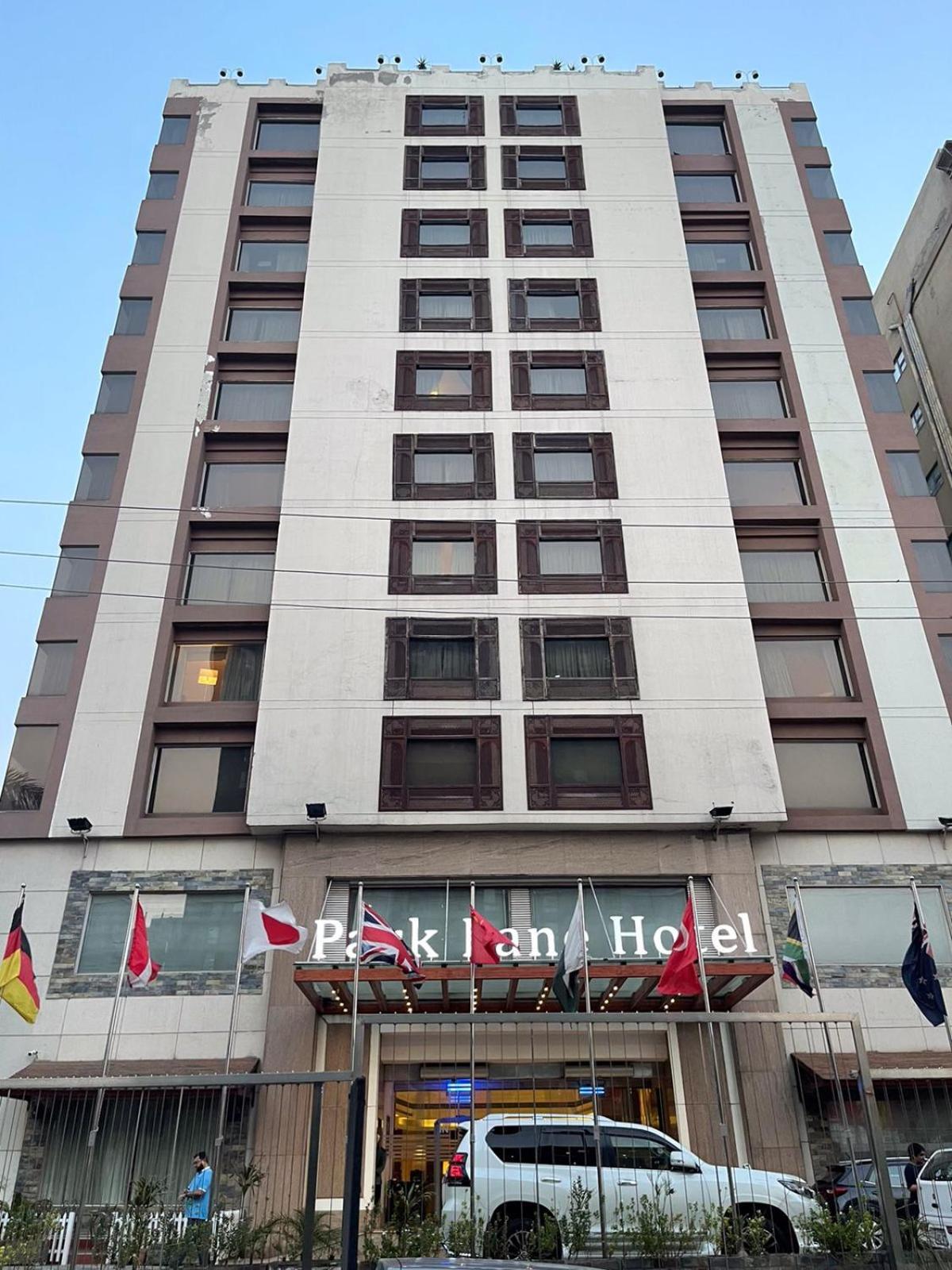 Park Lane Hotel Lahore Buitenkant foto